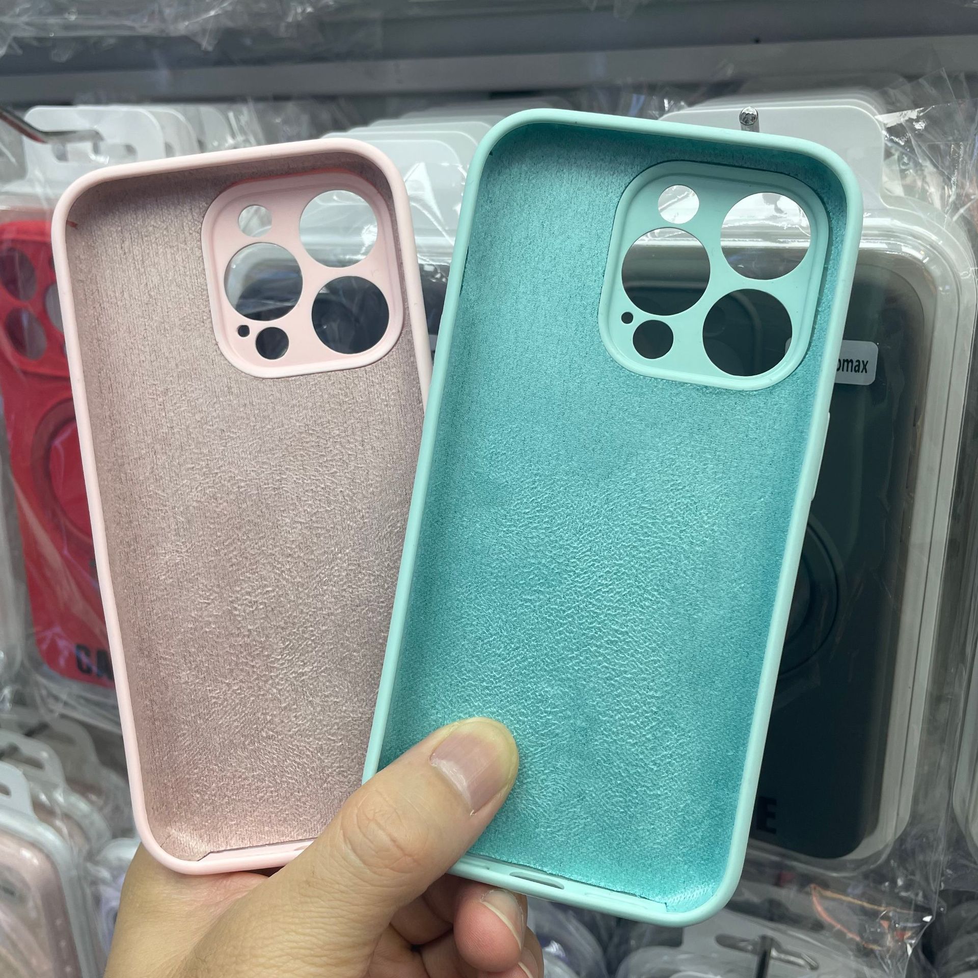 液態矽膠磁吸支架手機殼適用蘋果iPhone18promax攝像頭全包保護套 2